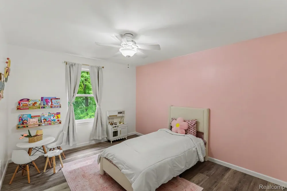36510 Orchard Lake Drive New Baltimore City, MI 48047