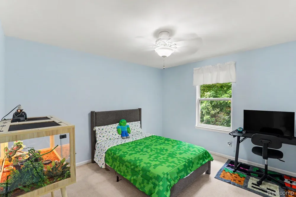 36510 Orchard Lake Drive New Baltimore City, MI 48047