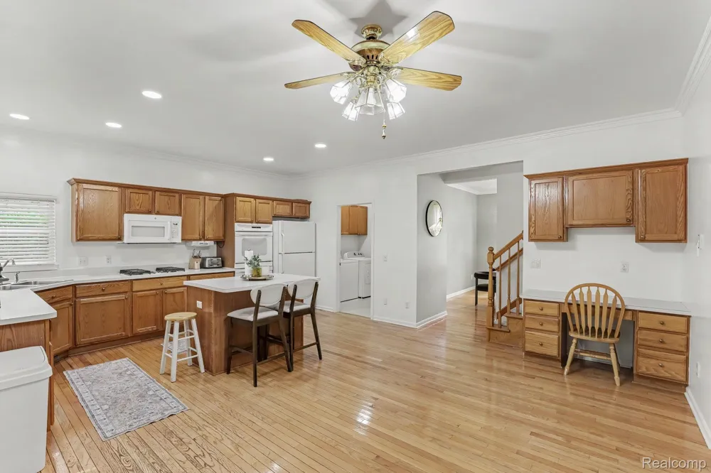 36510 Orchard Lake Drive New Baltimore City, MI 48047