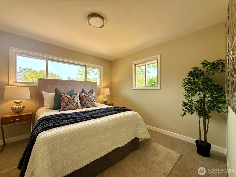 11503 Ainsworth Avenue S Tacoma, WA 98444