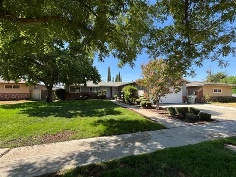 1903 W Fountain Way