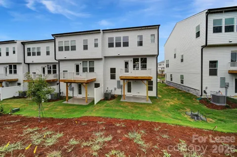 9220 Walnut Hill Road NW