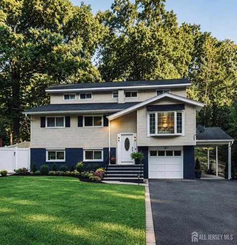108 Evergreen Avenue
