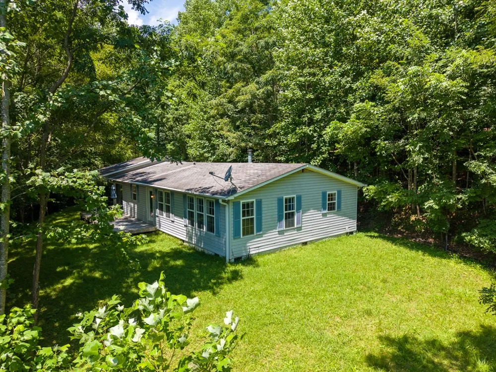 North Skeenah Rd Franklin, NC 28734
