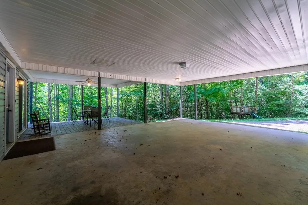 North Skeenah Rd Franklin, NC 28734