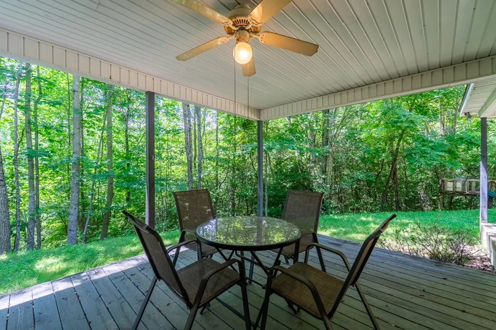 North Skeenah Rd Franklin, NC 28734