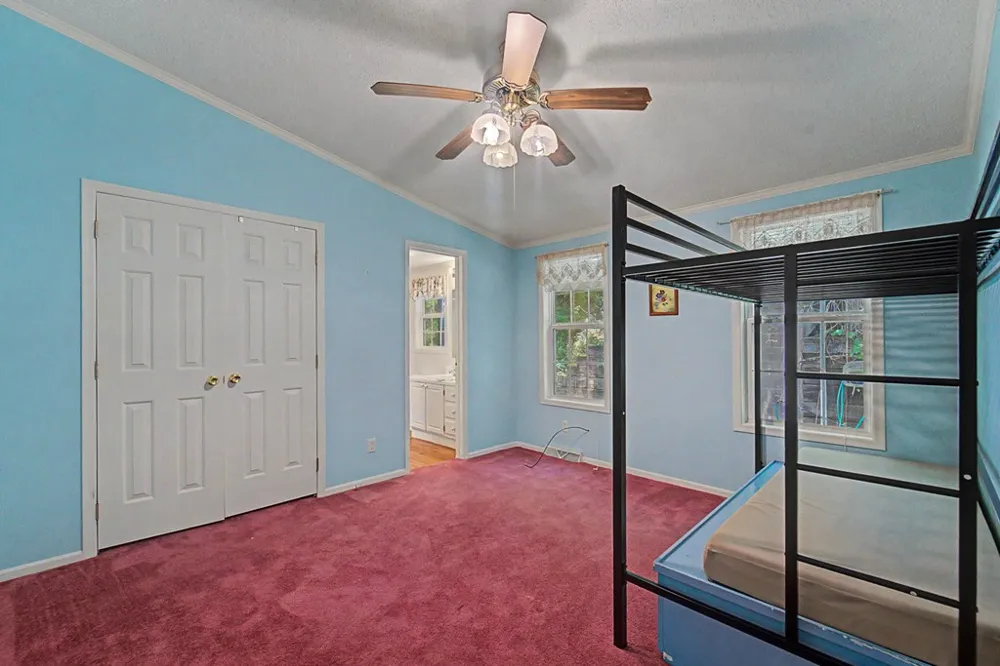 North Skeenah Rd Franklin, NC 28734