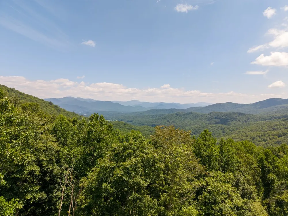 North Skeenah Rd Franklin, NC 28734
