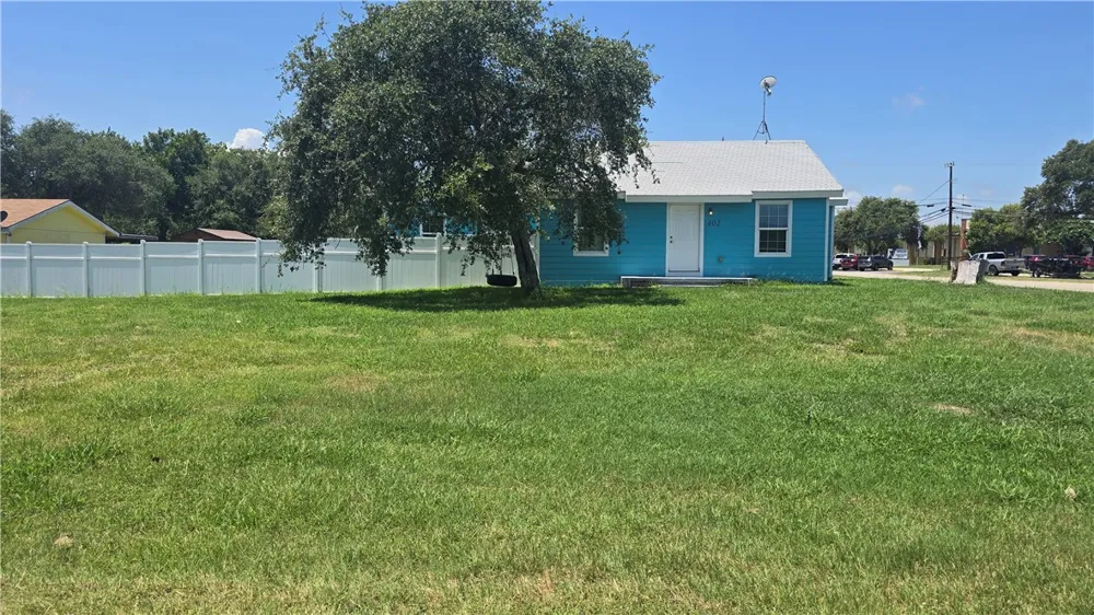 402 S Saunders Street Aransas Pass, TX 78336