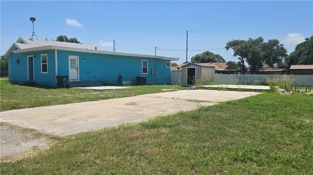 402 S Saunders Street Aransas Pass, TX 78336