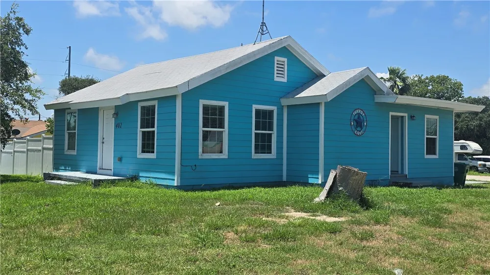 402 S Saunders Street Aransas Pass, TX 78336