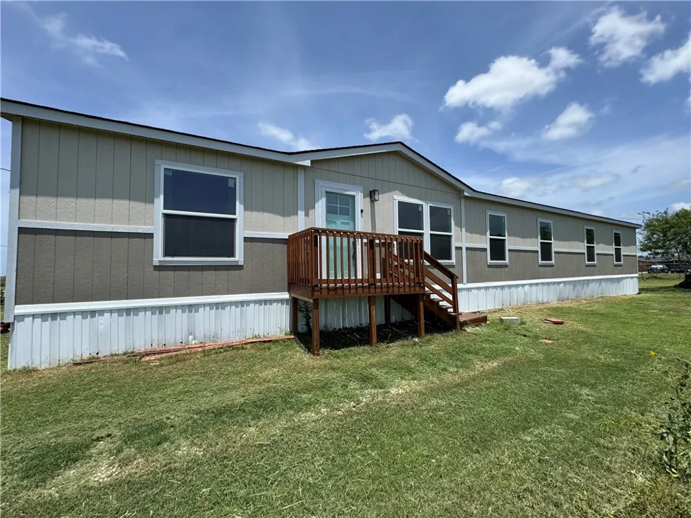 352 Packinghouse Road Taft, TX 78390