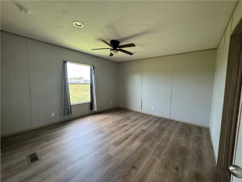 352 Packinghouse Road Taft, TX 78390
