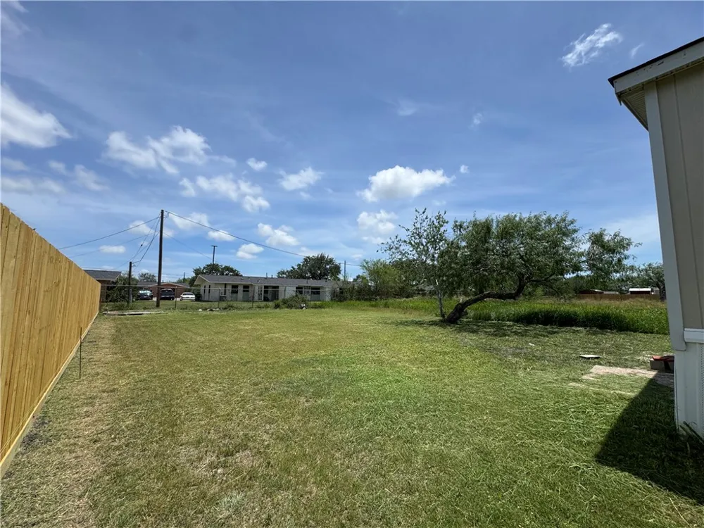 352 Packinghouse Road Taft, TX 78390