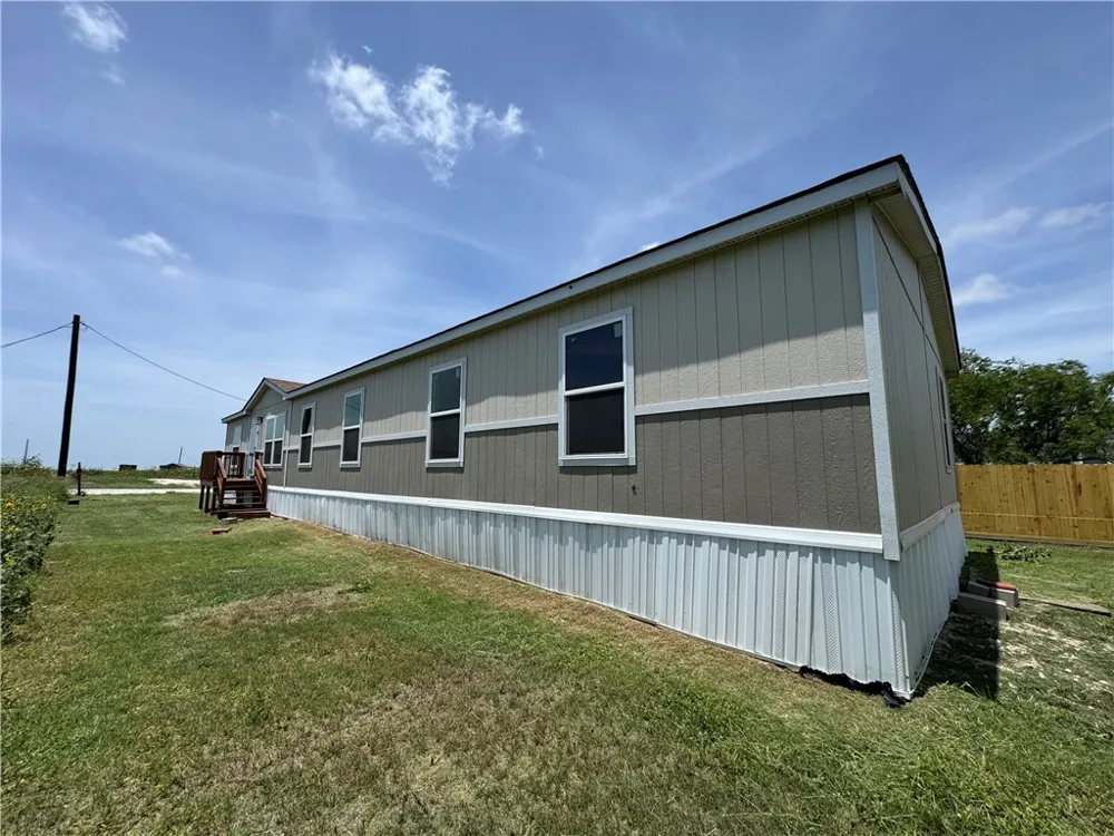 352 Packinghouse Road Taft, TX 78390