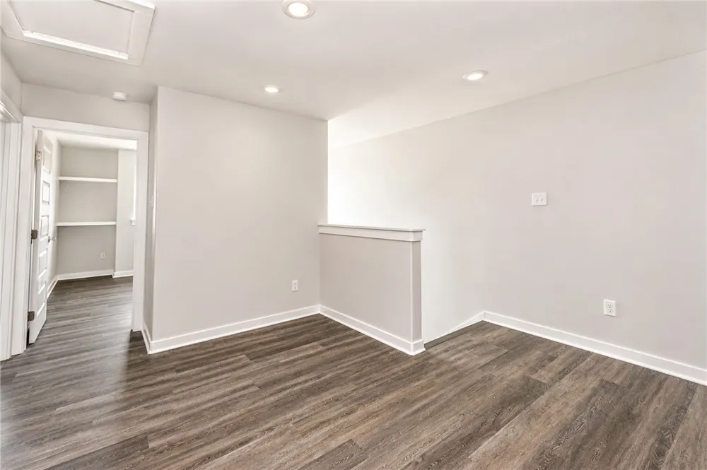 105 S Commonsway Drive Portland, TX 78374