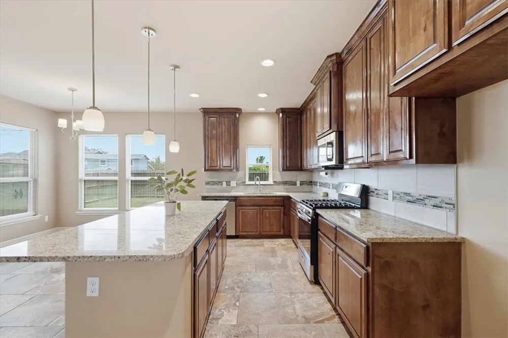 207 Bismarck Palm Circle Portland, TX 78374