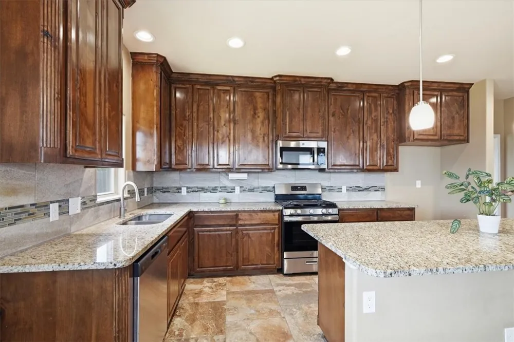 207 Bismarck Palm Circle Portland, TX 78374