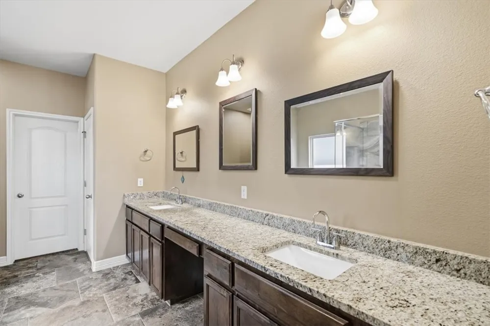 207 Bismarck Palm Circle Portland, TX 78374