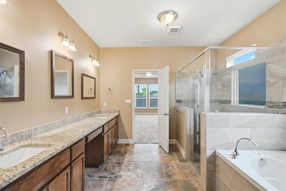 207 Bismarck Palm Circle Portland, TX 78374