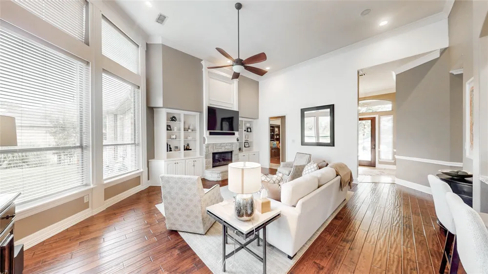 324 E Carruth Lane Double Oak, TX 75077
