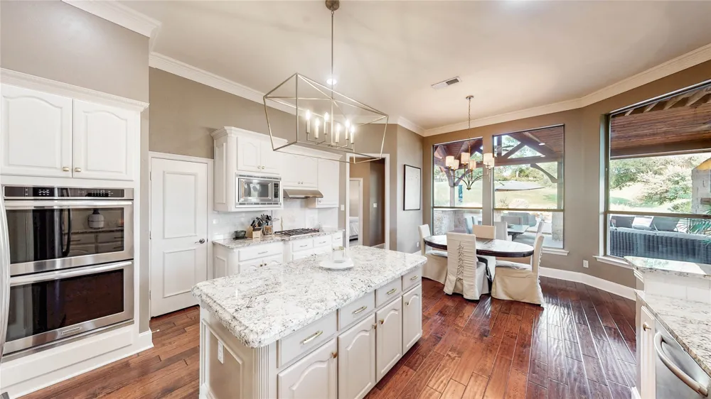 324 E Carruth Lane Double Oak, TX 75077