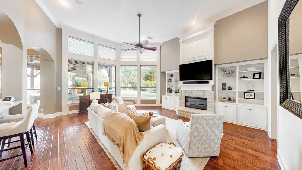 324 E Carruth Lane Double Oak, TX 75077