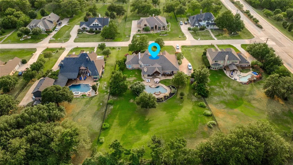 324 E Carruth Lane Double Oak, TX 75077