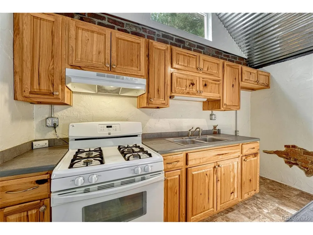 1022 W 4th Street Florence, CO 81226