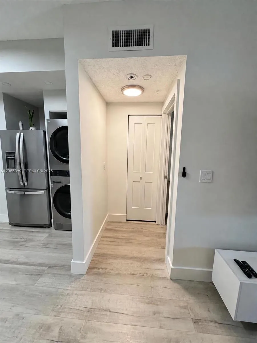 6960 SW 39th St #E102 Davie, FL 33314