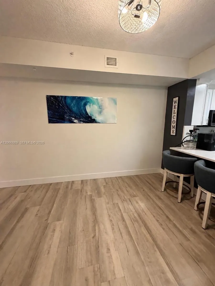 6960 SW 39th St #E102 Davie, FL 33314