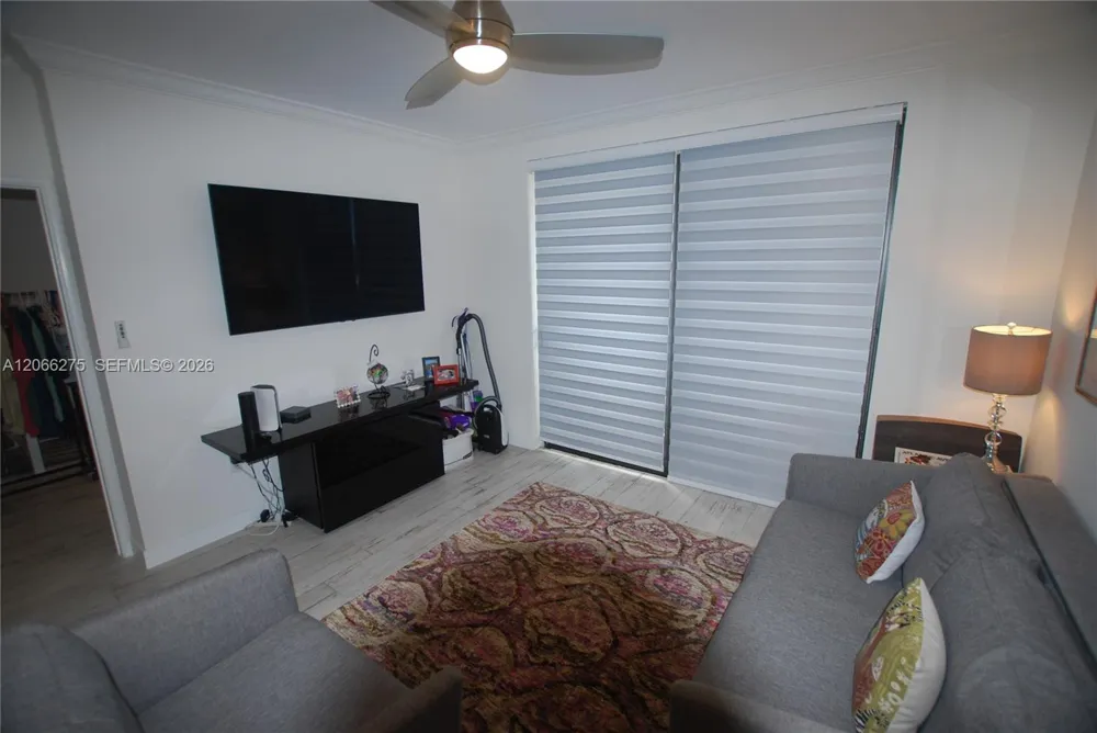 511 Lucerne Ave #306 Lake Worth, FL 33460