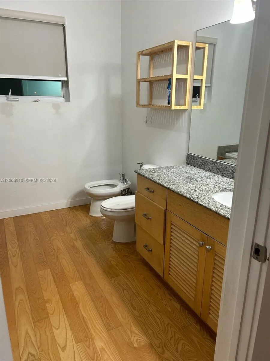 9010 SW 25th St #1 Miami, FL 33165