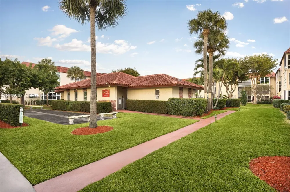 750 SE 6th Ave #322 Deerfield Beach, FL 33441