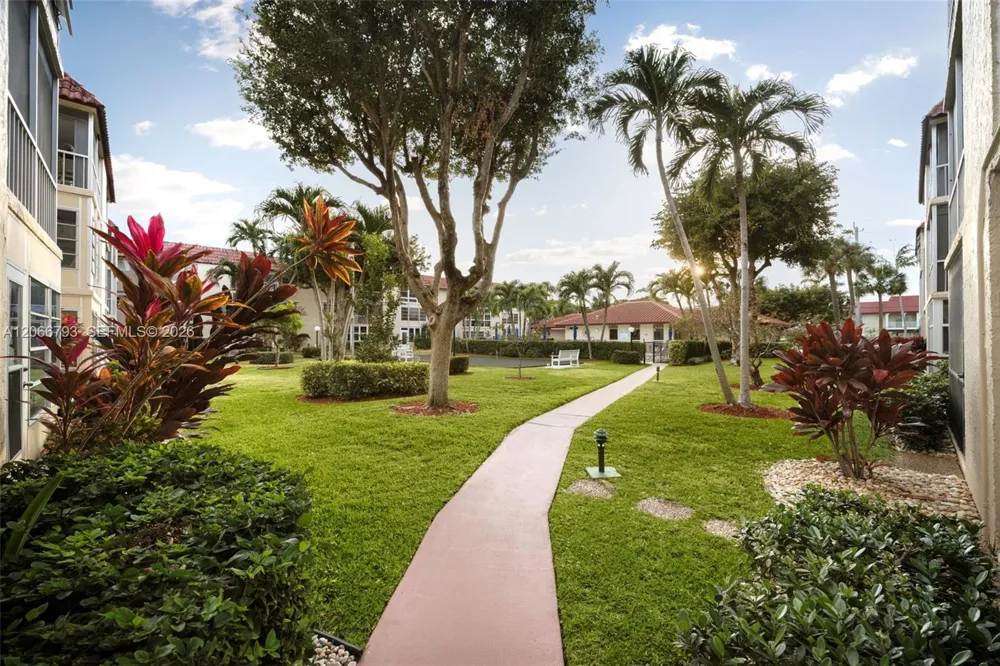 750 SE 6th Ave #322 Deerfield Beach, FL 33441