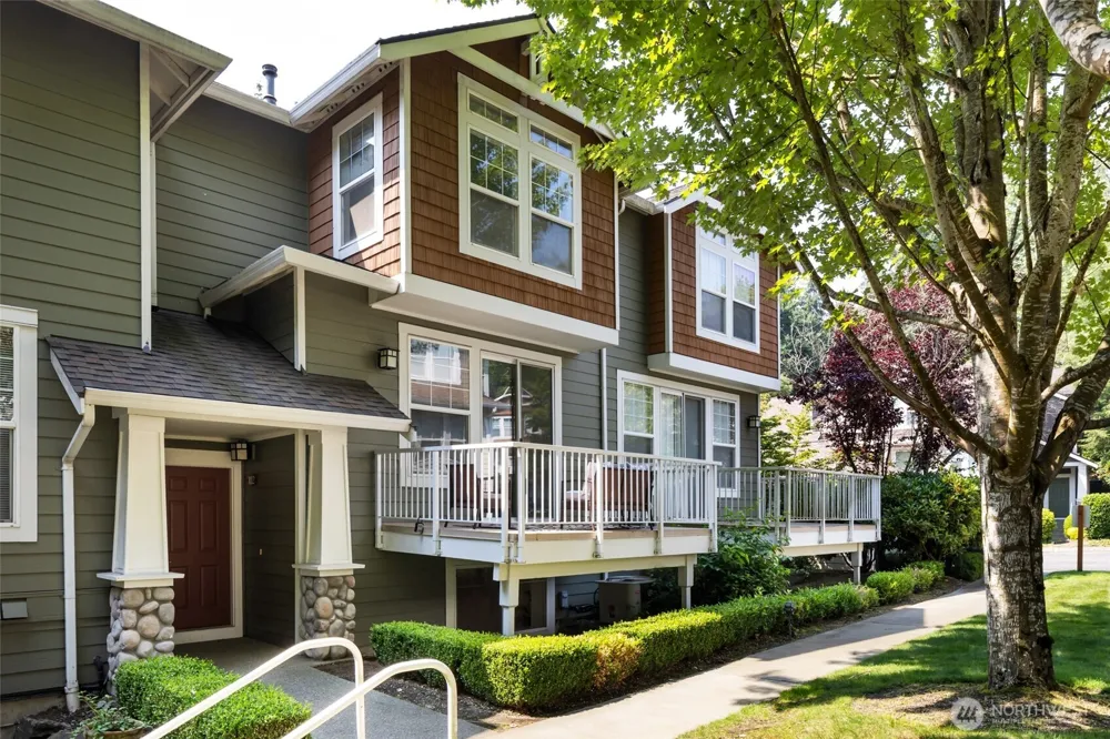 12140 NE 24th Street #102 Bellevue, WA 98005