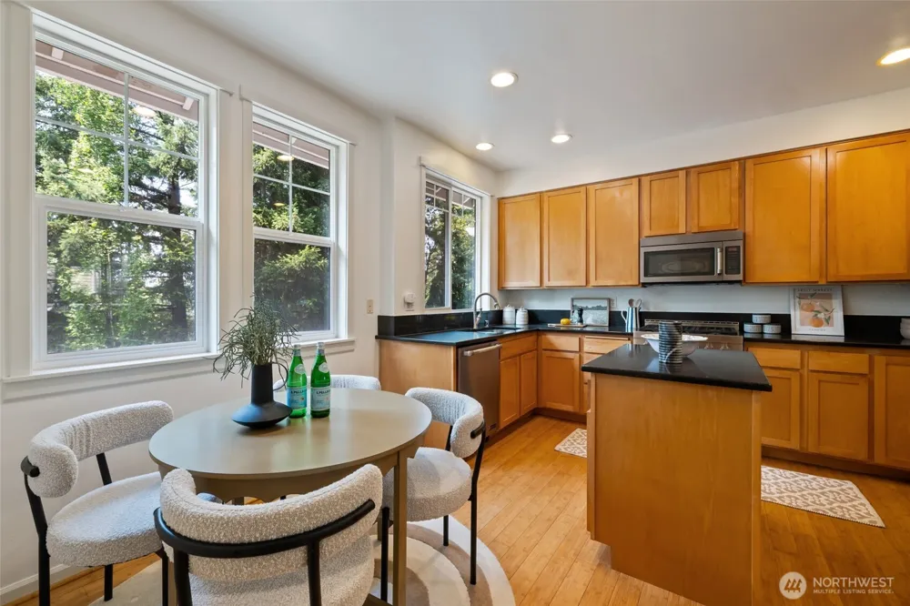12140 NE 24th Street #102 Bellevue, WA 98005