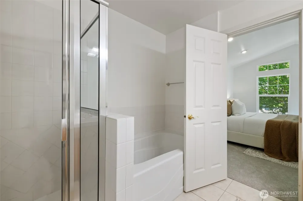 12140 NE 24th Street #102 Bellevue, WA 98005