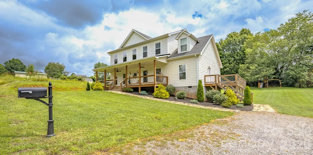 160 Ridge View Drive Clyde, NC 28721