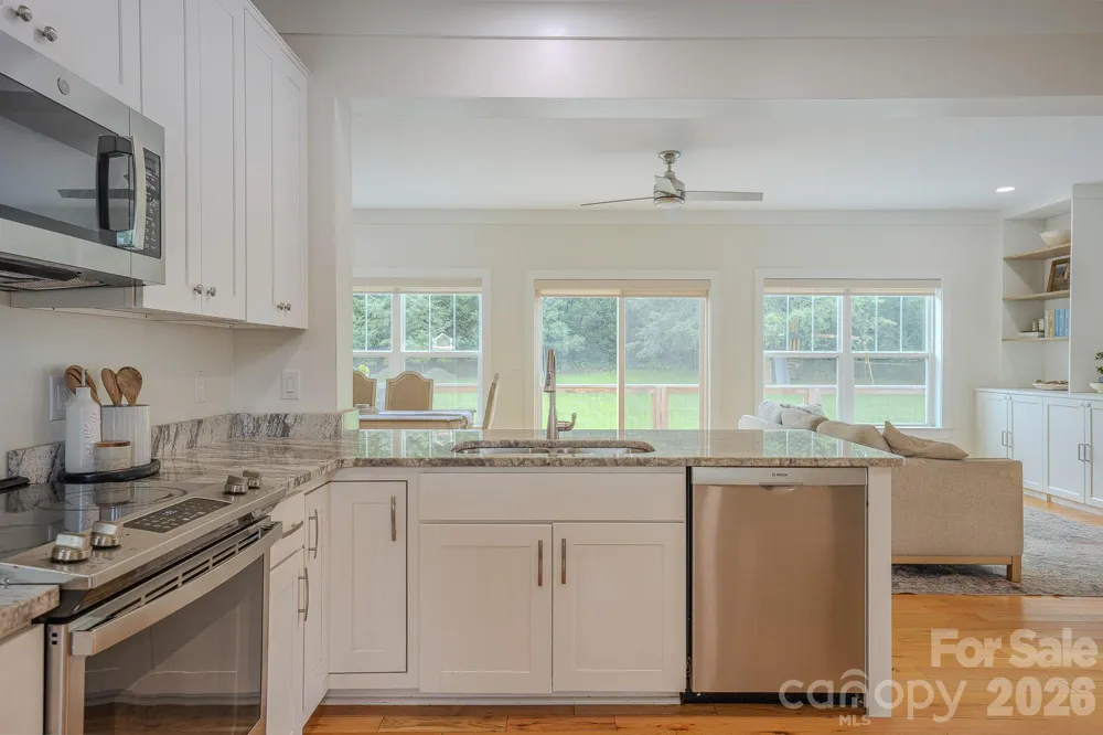 160 Ridge View Drive Clyde, NC 28721