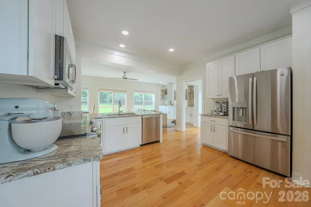 160 Ridge View Drive Clyde, NC 28721