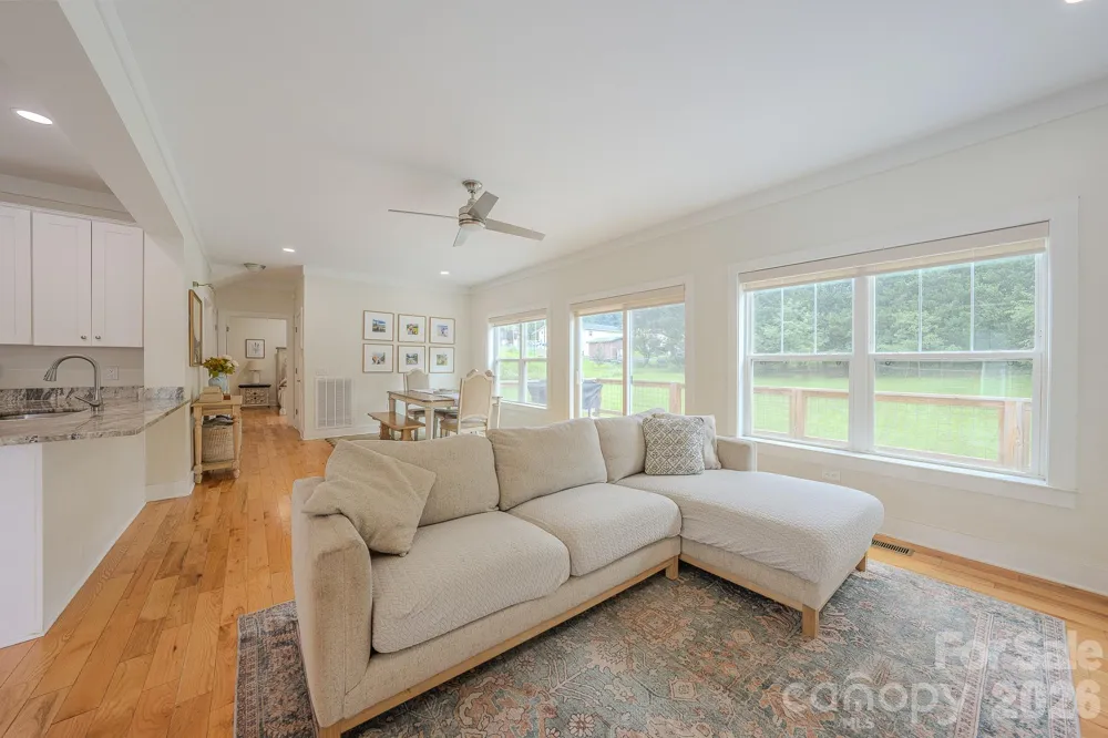 160 Ridge View Drive Clyde, NC 28721