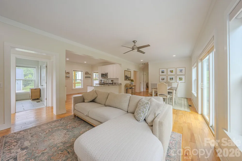 160 Ridge View Drive Clyde, NC 28721