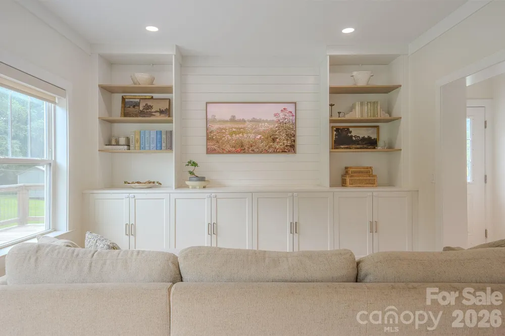 160 Ridge View Drive Clyde, NC 28721