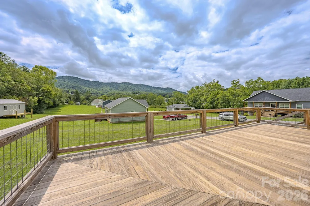 160 Ridge View Drive Clyde, NC 28721