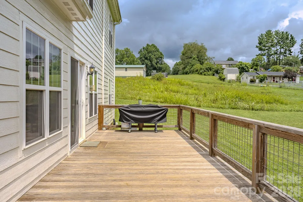 160 Ridge View Drive Clyde, NC 28721