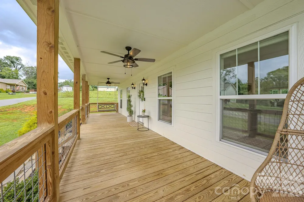 160 Ridge View Drive Clyde, NC 28721