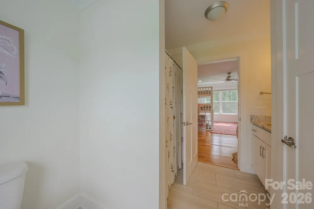 160 Ridge View Drive Clyde, NC 28721
