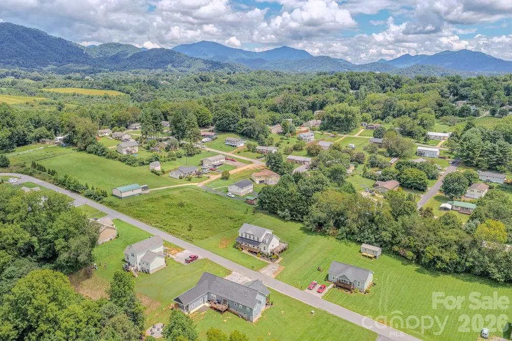 160 Ridge View Drive Clyde, NC 28721