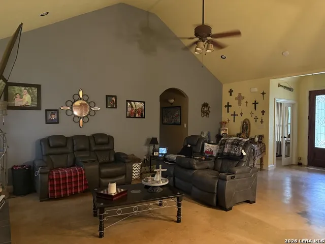 17685 Senior Rd Lot 8 Von Ormy, TX 78073